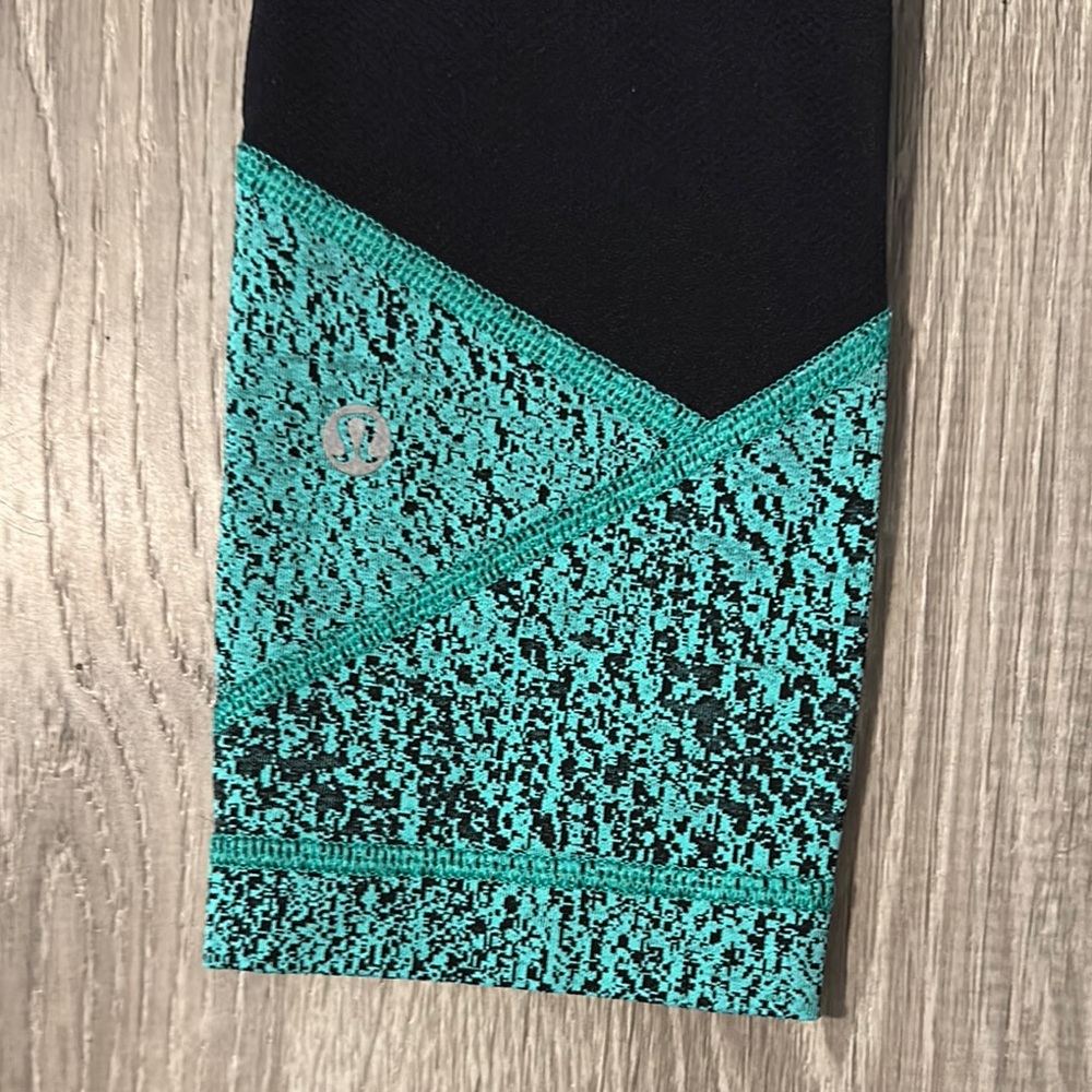 Lululemon Women’s Sz 2 Pace‎ Rival Crop Workout Athletic Yoga Lounge Leggings - Picture 6 of 11